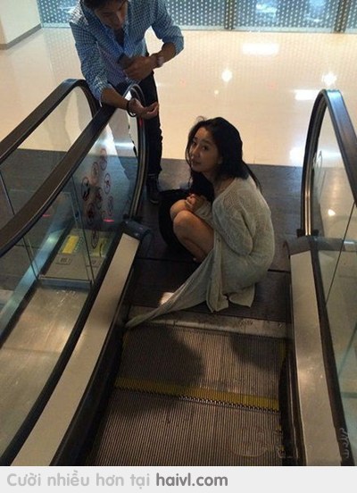 Làm sao bây giờ. Ai giúp em đi :((