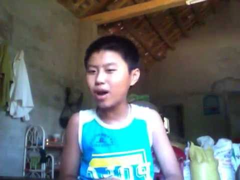 Cơn mưa ngang qua cover version lắc cái đầu là lắc cái đầu cực chất :P =))