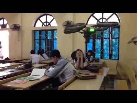 Học sinh mang đồ chơi công nghệ nguy hiểm đến lớp nghịch.