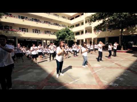 FlashMob Áo Trắng Đến Trường - Món quà ý nghĩa cho thầy cô ngày 20/11 <3
