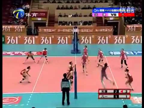 Tình huống hiếm thấy trong một trận bóng chuyền, tôi đã không thể rời mắt dù chỉ một giây khỏi màn hình :)