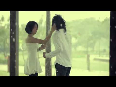 Mùa mưa đến rồi - HKT trú mưa hiển linh =))